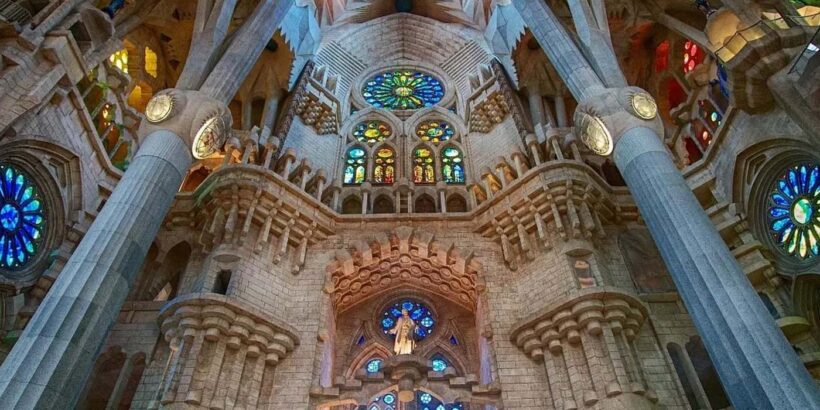 ekskursija-po-mestam-antonio-gaudi-foto-06